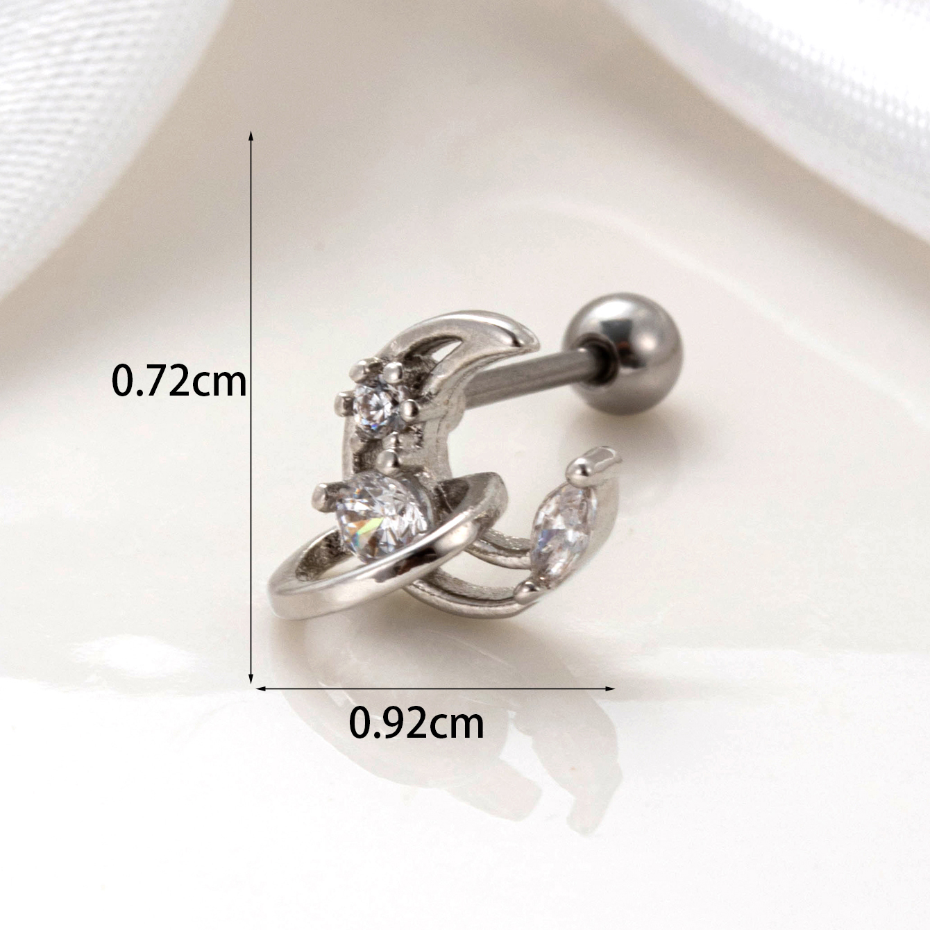 1 Piece Simple Series Classic Heart Copper  Gold Color Material Zircon Women's Stud Earrings h5 